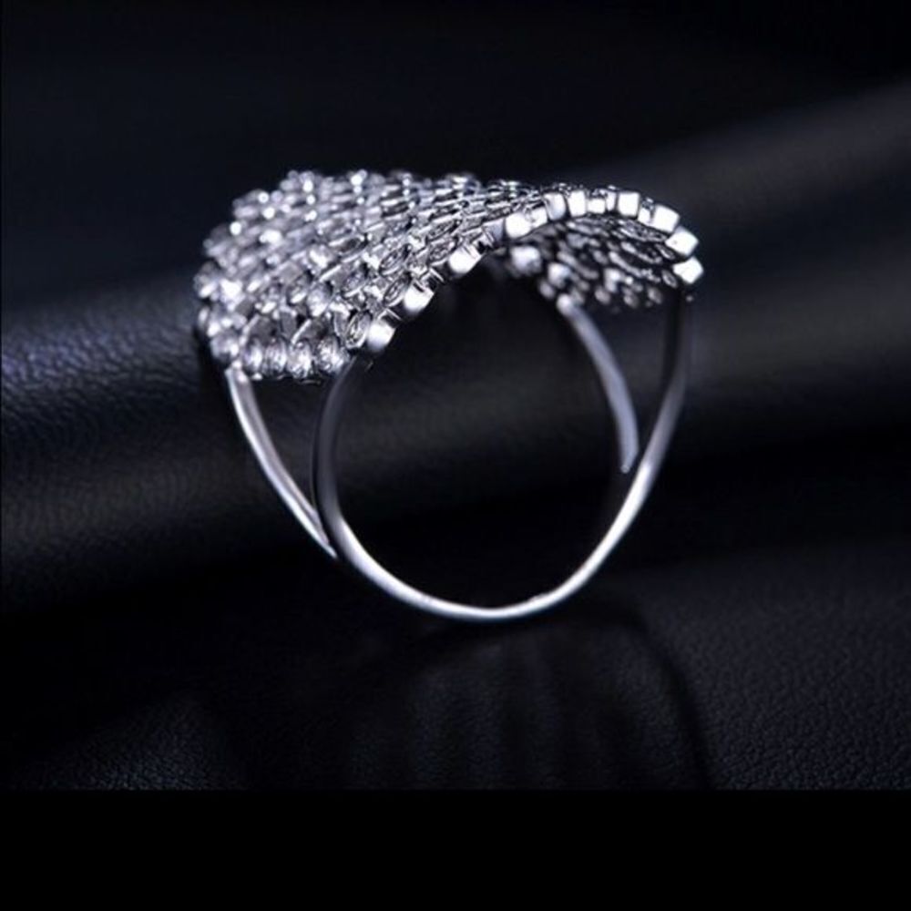 Ring - Picture 3 of 3